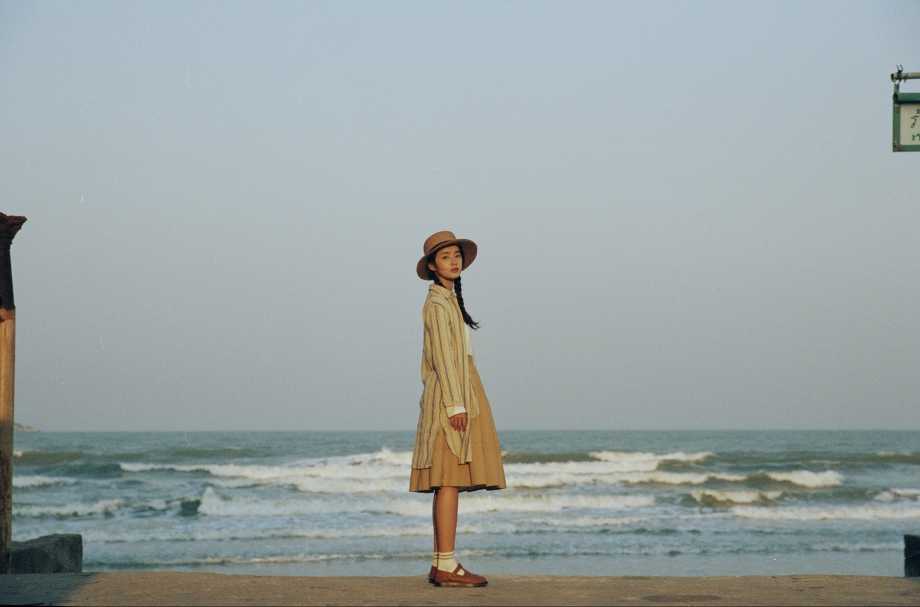 黑夜来临的时候,没有人能够把一角阳光继续保留 黑夜来临的时候,没有人能够把一角阳光继续保留